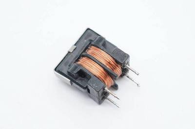 山寨版華碩65W適配器開箱 從三極管角度剖析風險